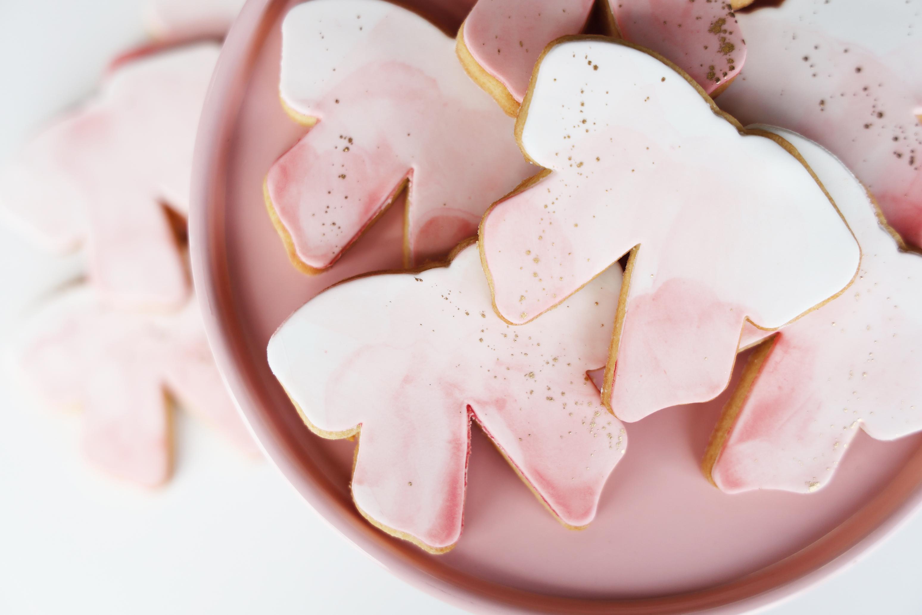 Watercolor Pink Bow Cookies