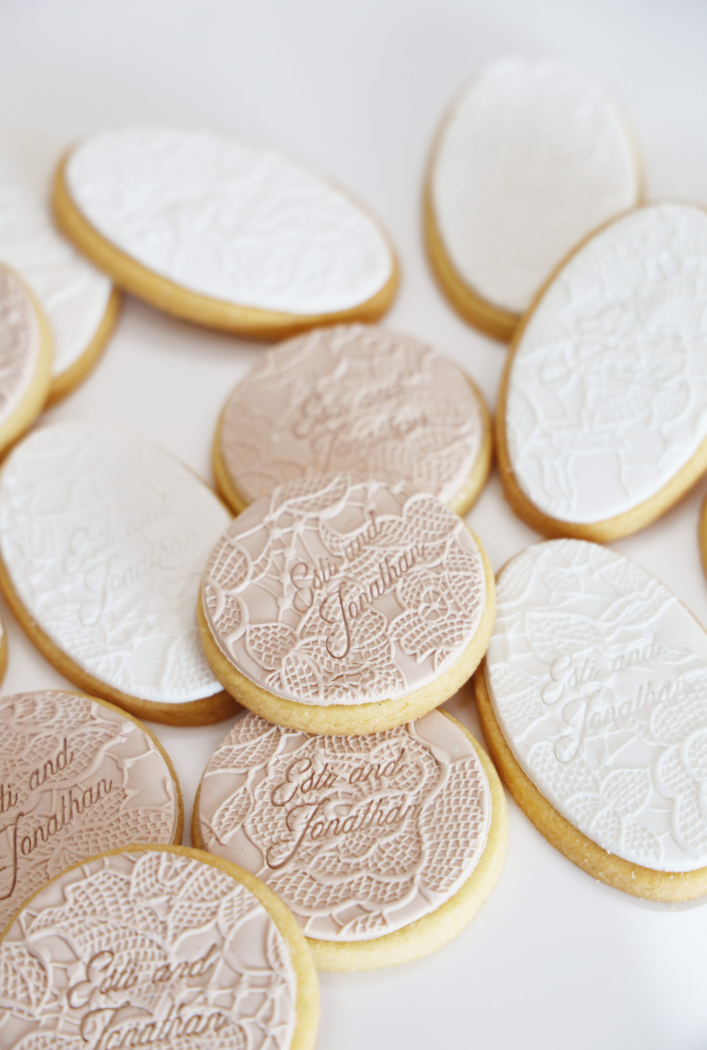 Cream &amp; Taupe Lace Personalized Cookies Set (36 Cookies)