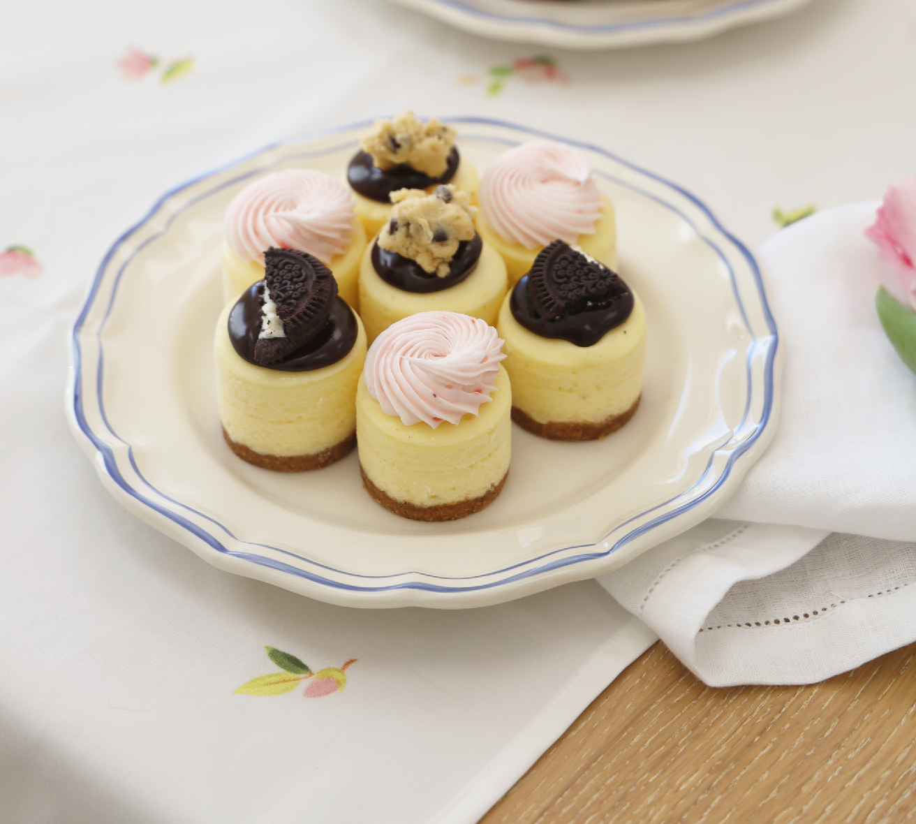Mini Cheesecakes Assortment Box- DAIRY (12)