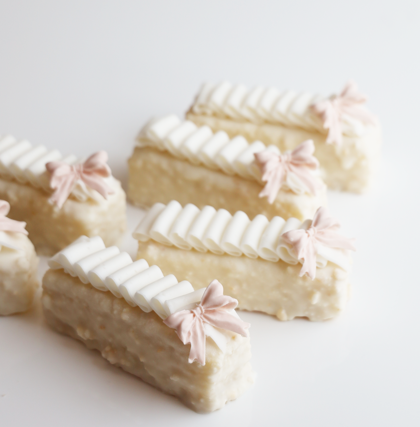 Rectangle Petit Four with Pink Bow (6)