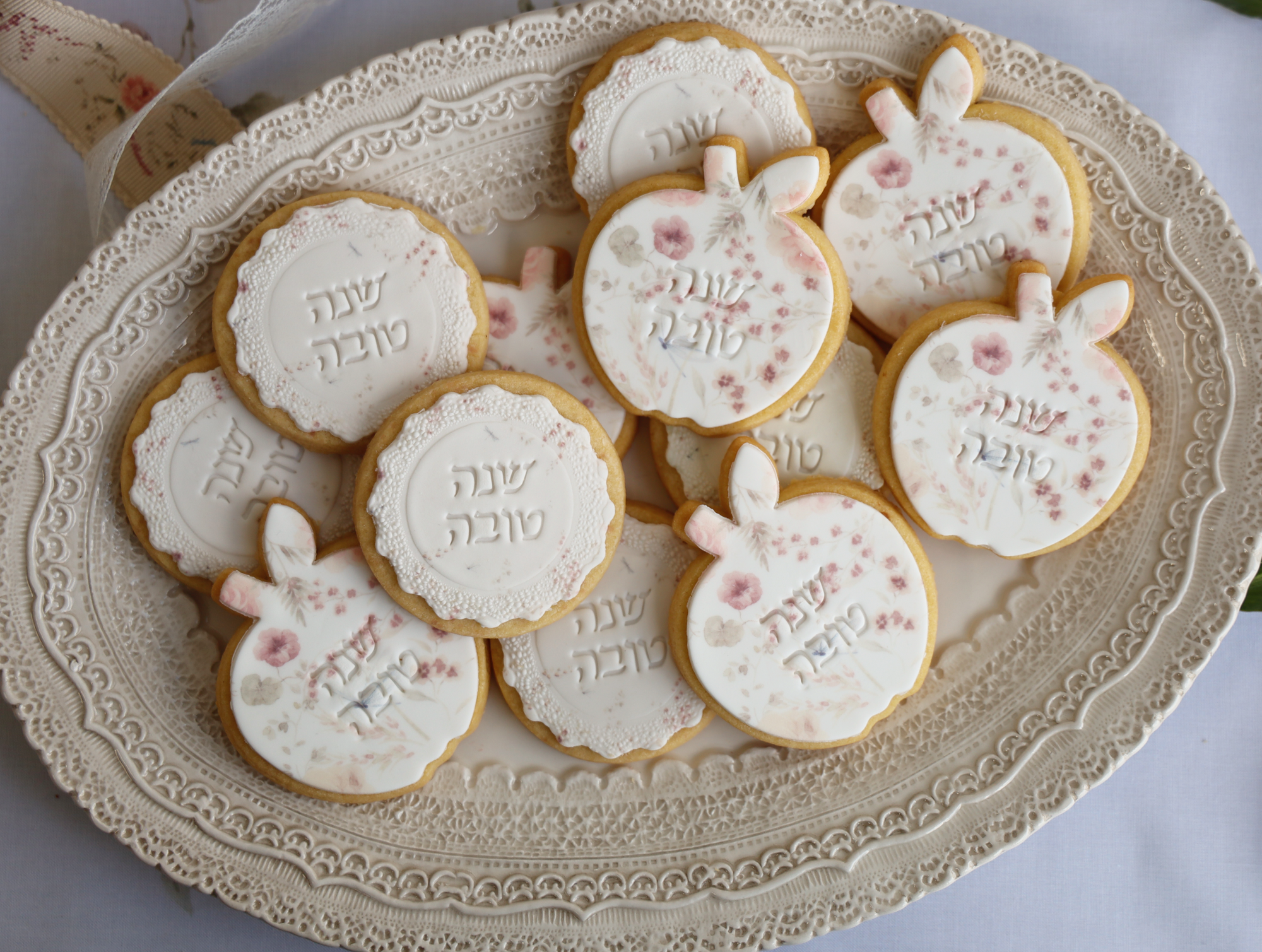 French Lace Florals Apple Shana Tova Cookies (12)