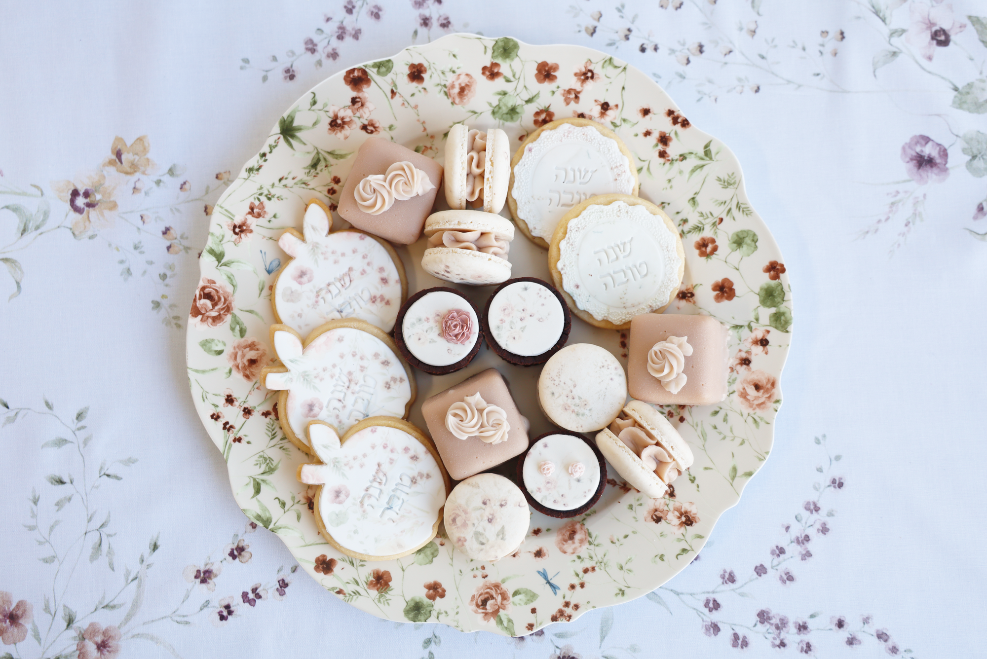 French Lace Floral Porcelain Assorted Dessert Platter Gift Box