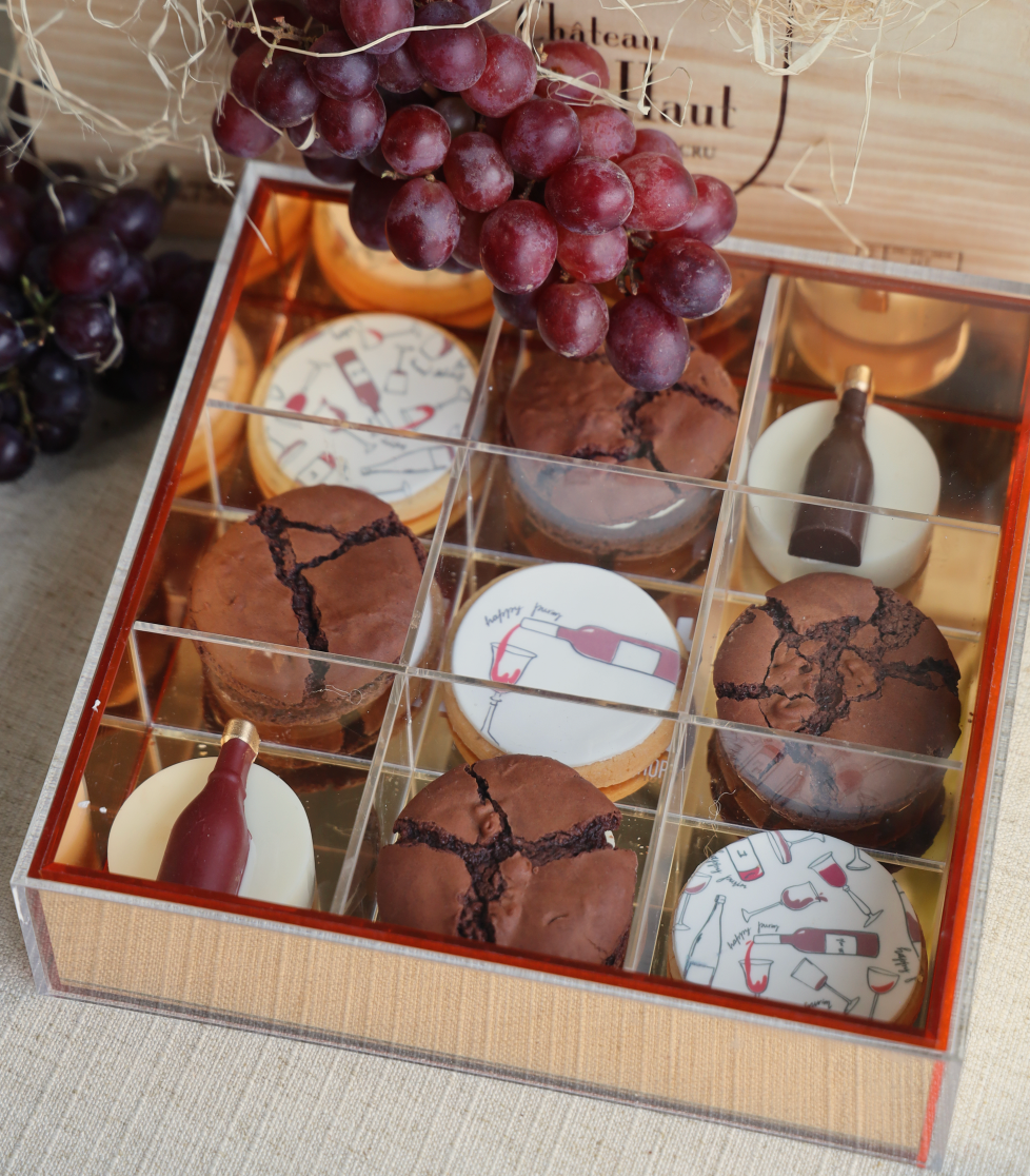 Zest Winery Happy Purim Lucite Assortment Box