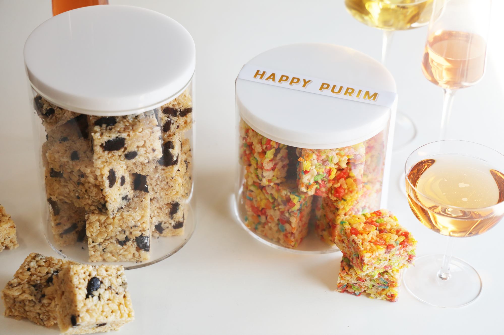 Medium Lucite Cookie Jar - Rice Crispy Squares