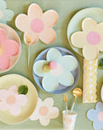 Daisy Shaped Plates